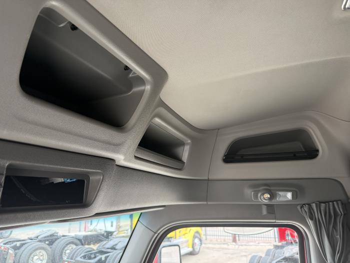 2022 Peterbilt 579-6