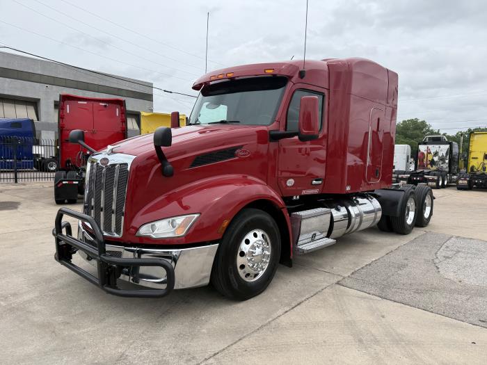 2022 Peterbilt 579-16