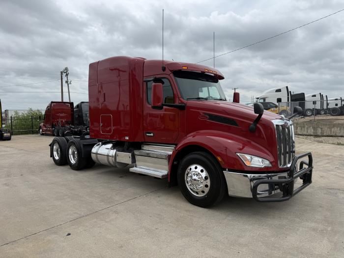 2022 Peterbilt 579-24