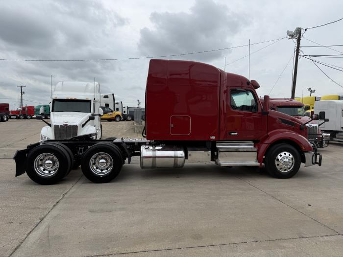 2022 Peterbilt 579-28