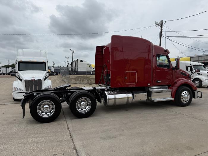 2022 Peterbilt 579-30