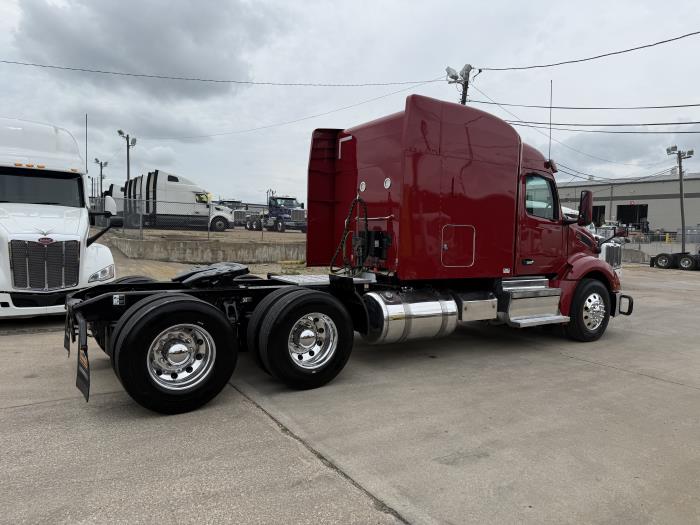 2022 Peterbilt 579-1