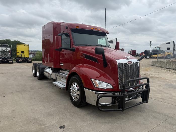 2022 Peterbilt 579-24