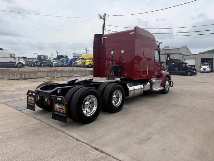 2022 Peterbilt 579-32