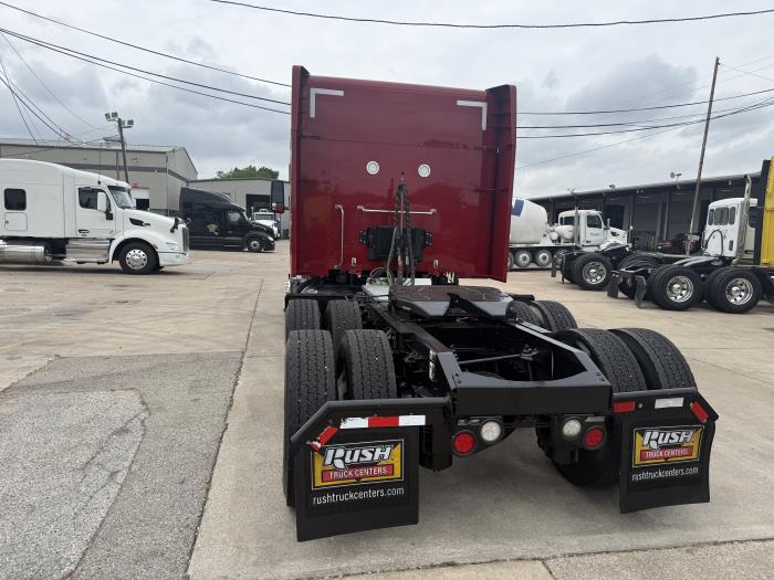 2022 Peterbilt 579-36