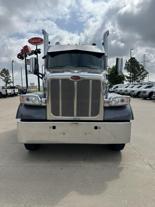 2021 Peterbilt 567-1