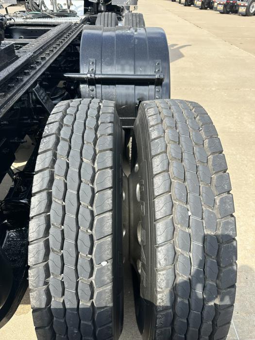 2021 Peterbilt 567-12