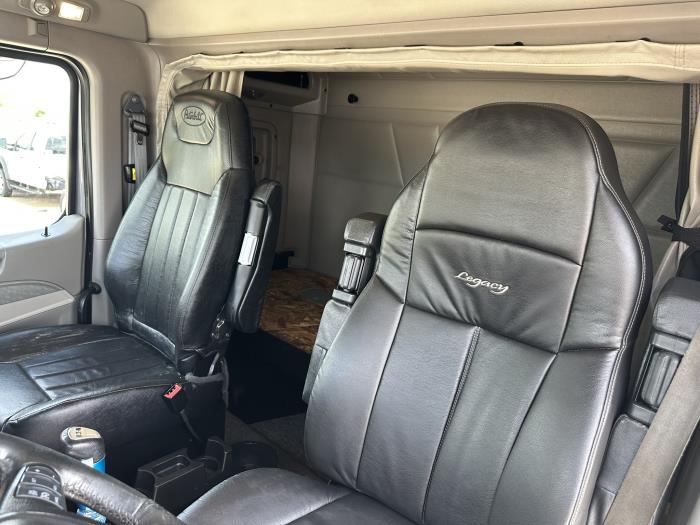 2021 Peterbilt 567-7