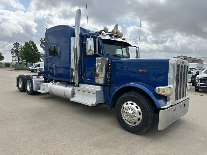 2023 Peterbilt 389-1