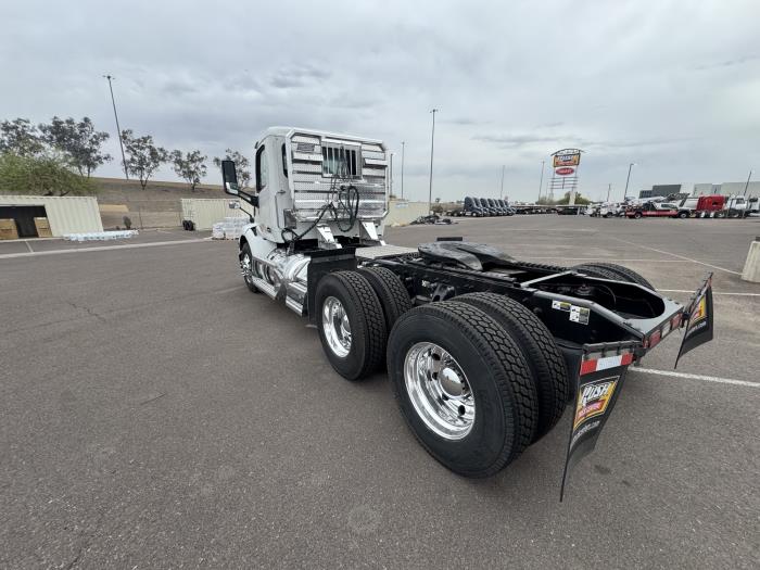 2020 Peterbilt 579-2