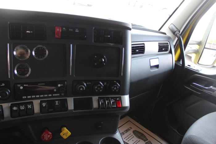 2022 Kenworth T680-8