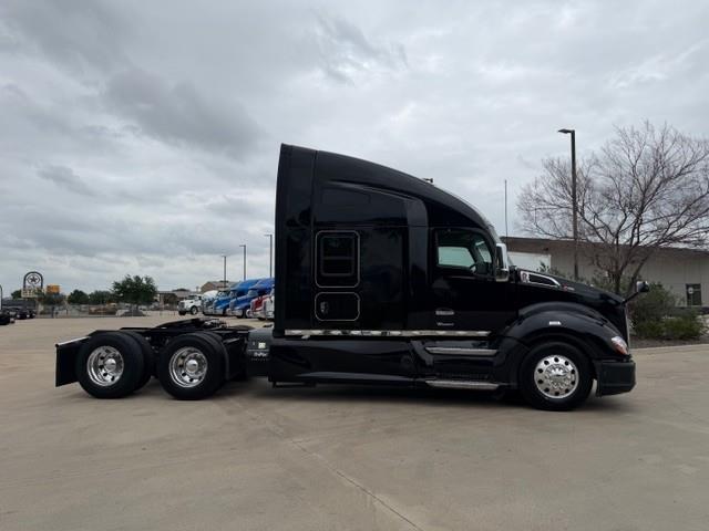 2022 Kenworth T680-9