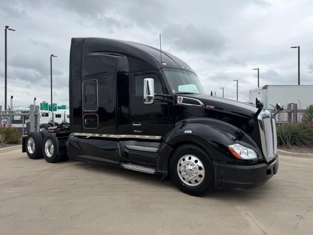 2022 Kenworth T680-10