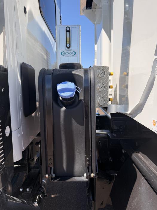 2027 Peterbilt 589-5