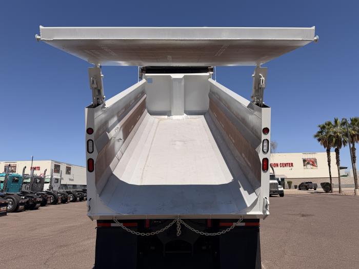 2027 Peterbilt 589-14