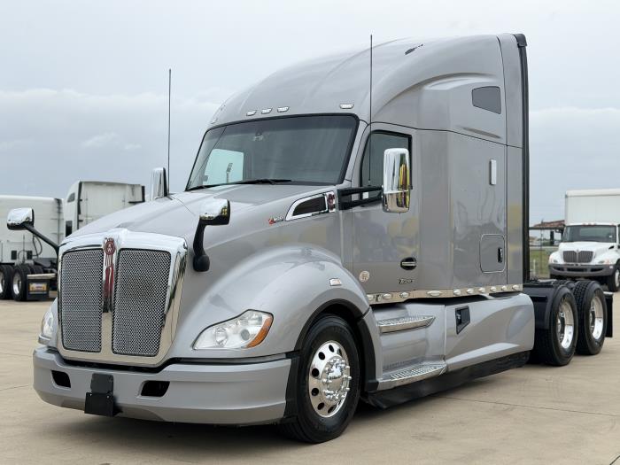 2022 Kenworth T680-0
