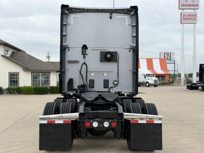 2022 Kenworth T680-5