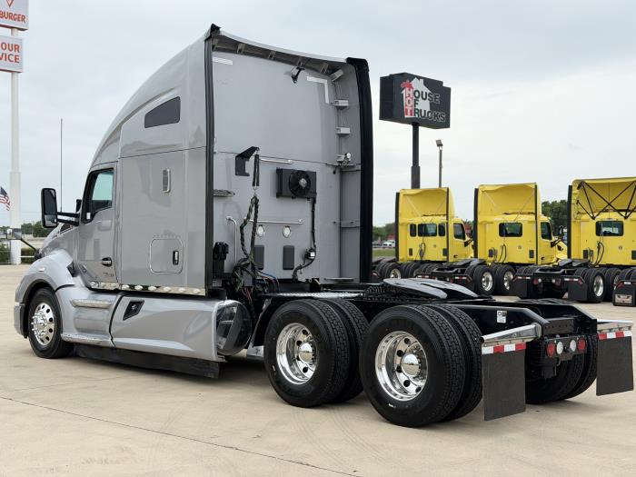 2022 Kenworth T680-6