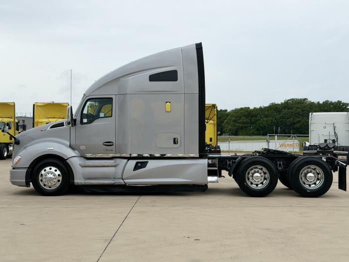 2022 Kenworth T680-7