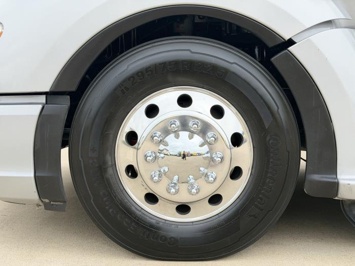 2022 Kenworth T680-8