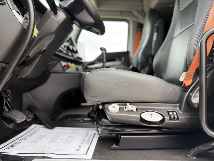 2022 Kenworth T680-19