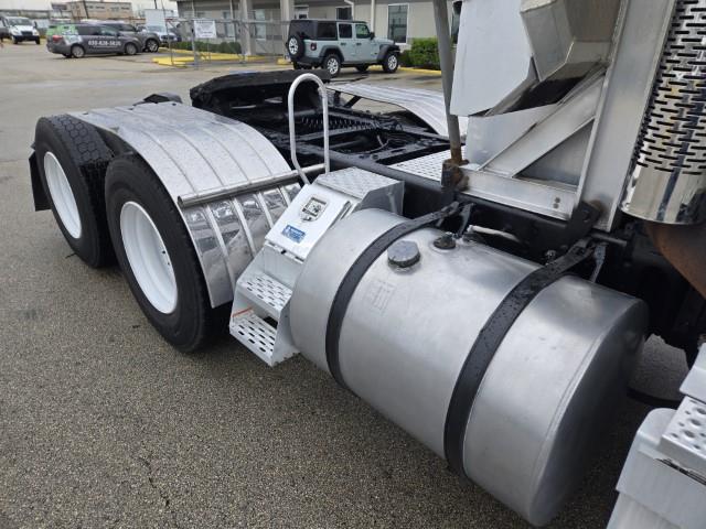 2019 International LT625-14