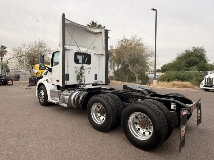 2020 Peterbilt 579-2