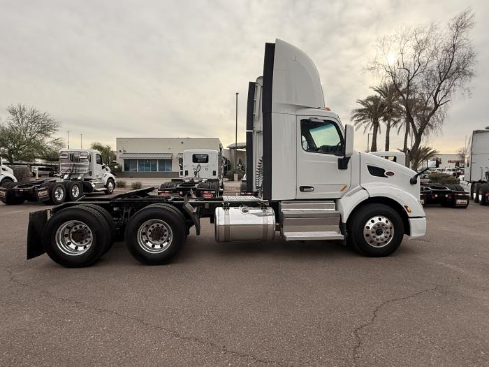 2020 Peterbilt 579-5