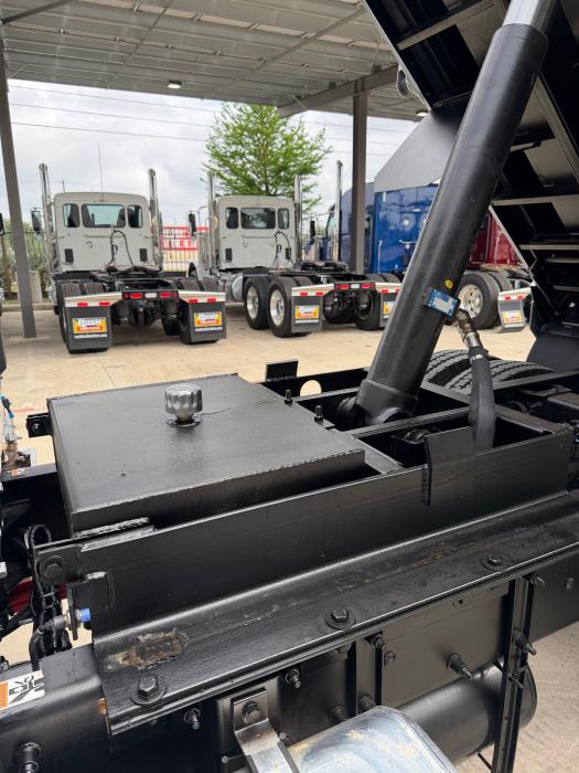 2026 Peterbilt 536-20