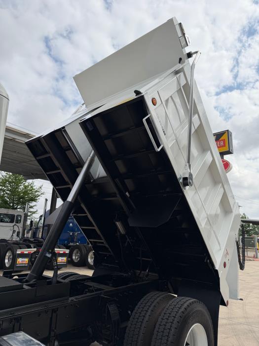 2026 Peterbilt 536-21