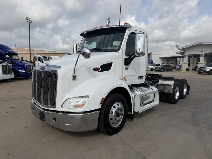 2021 Peterbilt 579-0