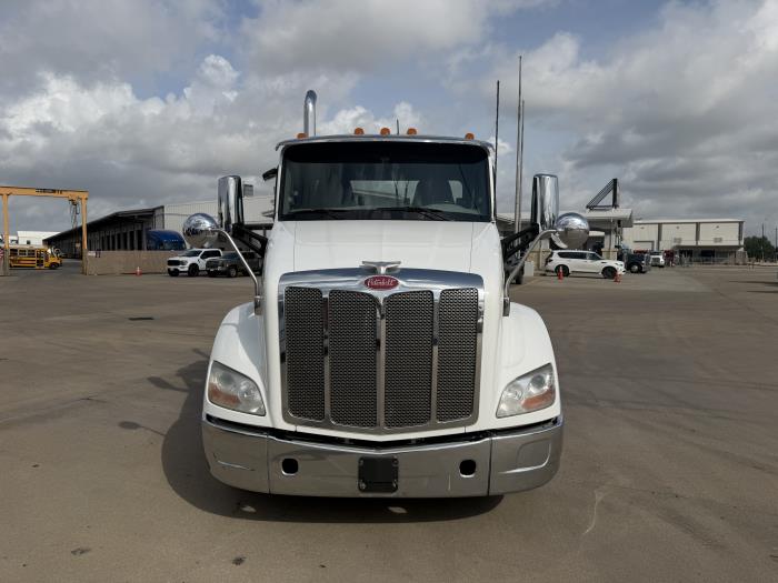 2021 Peterbilt 579-7
