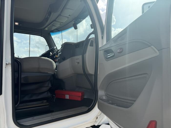 2021 Peterbilt 579-21