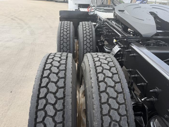 2020 Peterbilt 567-11