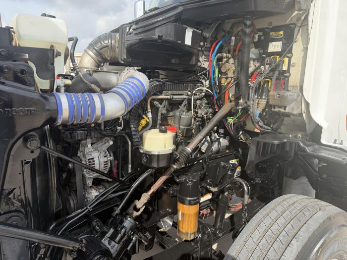 2020 Peterbilt 567-15