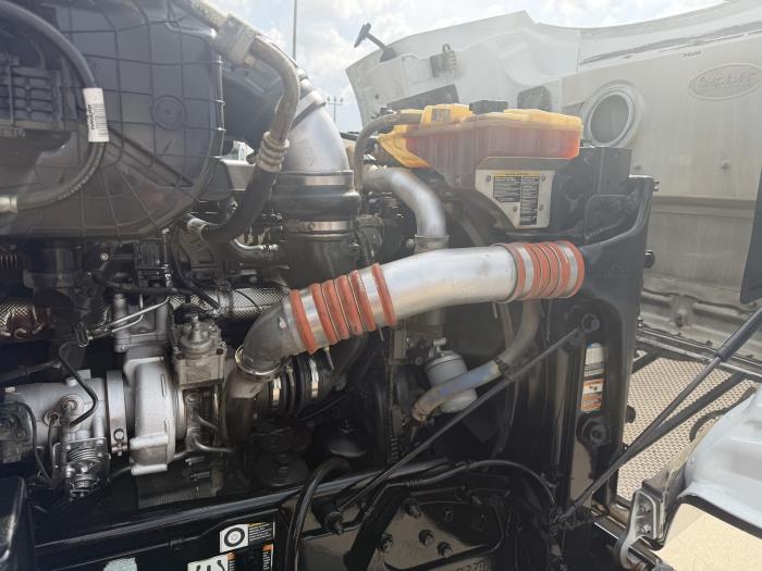2020 Peterbilt 567-19