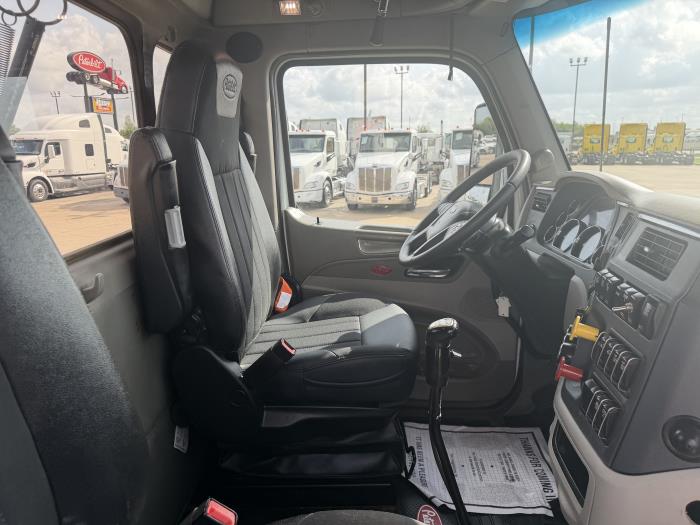 2020 Peterbilt 567-22