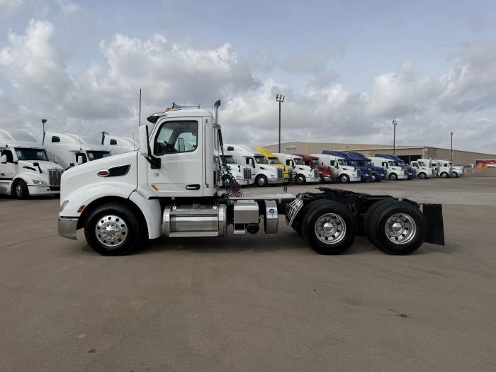 2020 Peterbilt 579-1