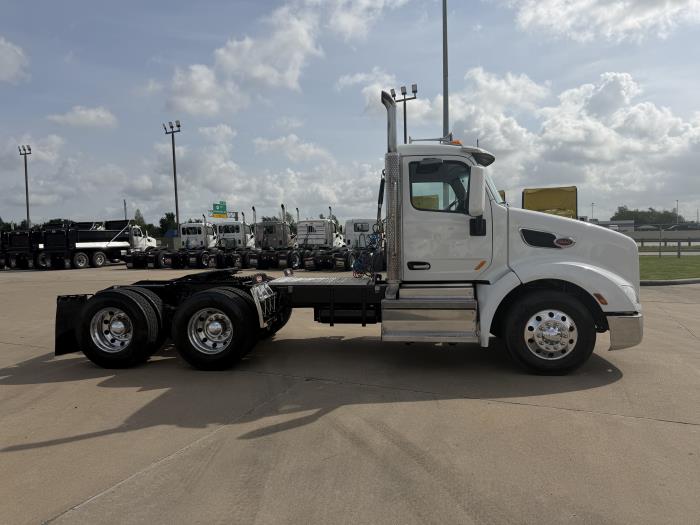 2020 Peterbilt 579-5