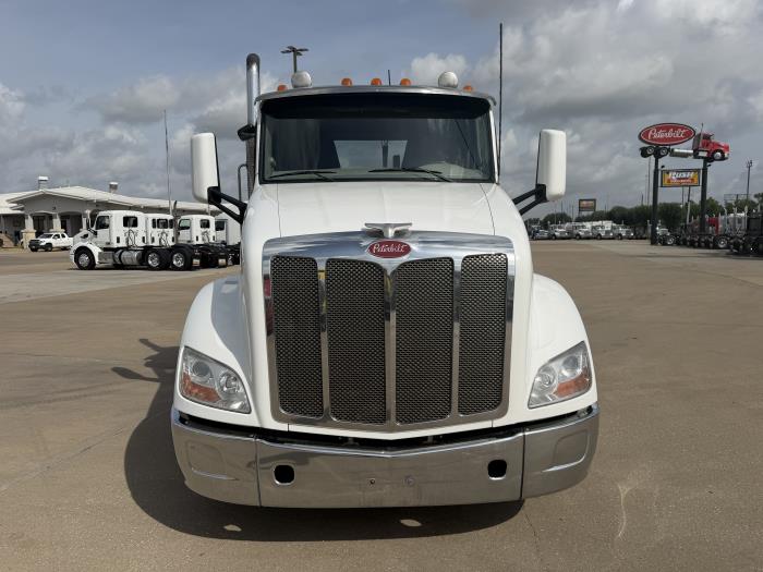 2020 Peterbilt 579-7