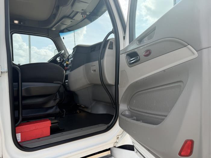 2020 Peterbilt 579-20