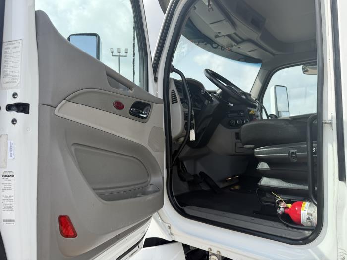 2020 Peterbilt 579-22