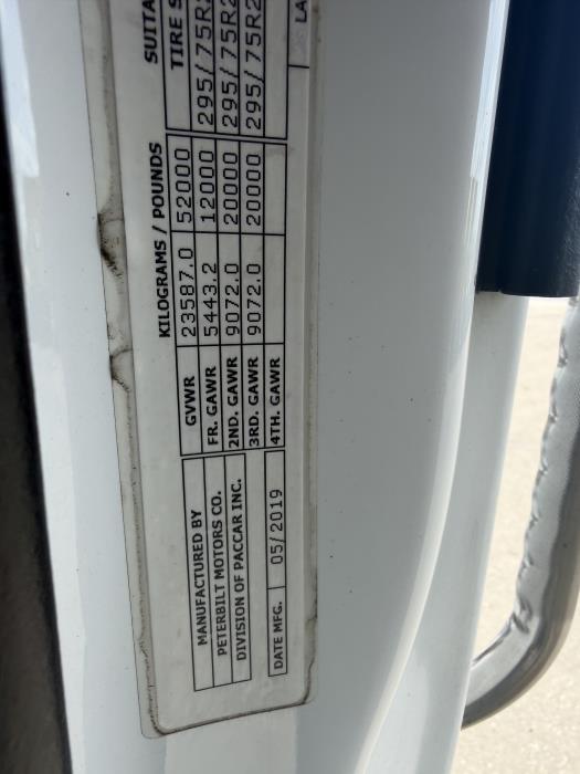 2020 Peterbilt 579-24