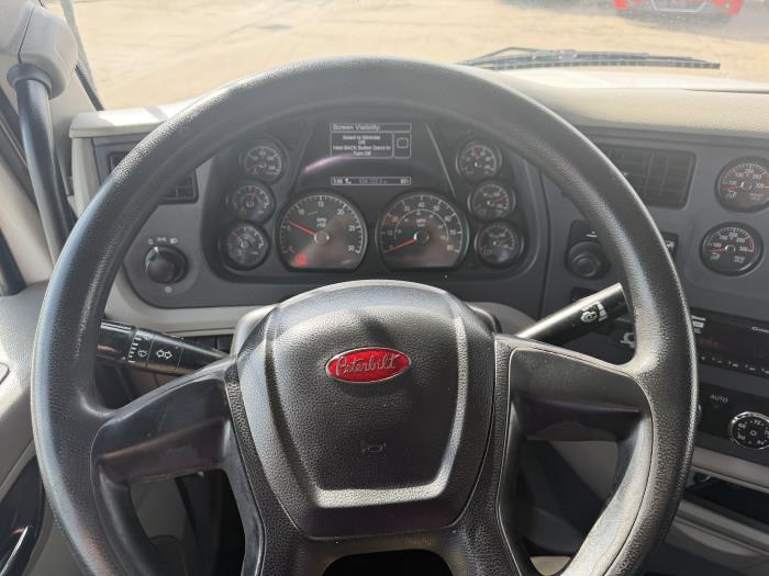 2020 Peterbilt 579-29