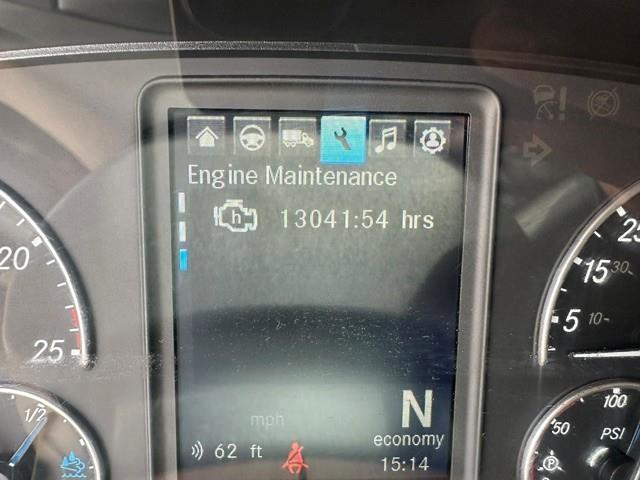 2022 Freightliner Cascadia-14