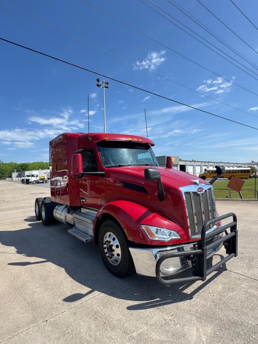 2022 Peterbilt 579-2