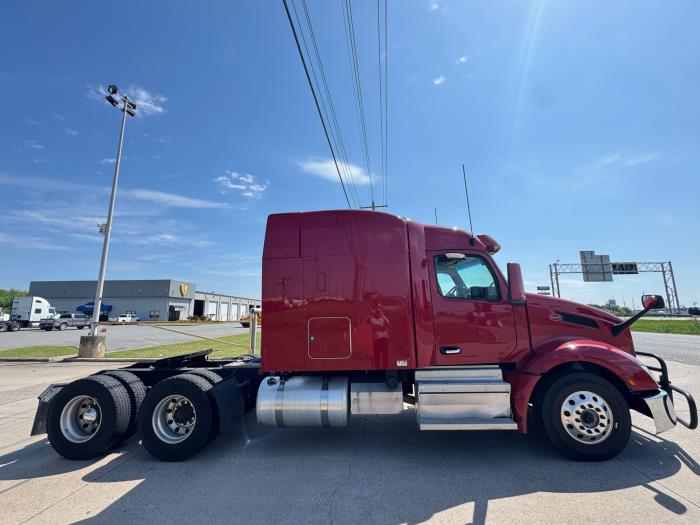 2022 Peterbilt 579-3