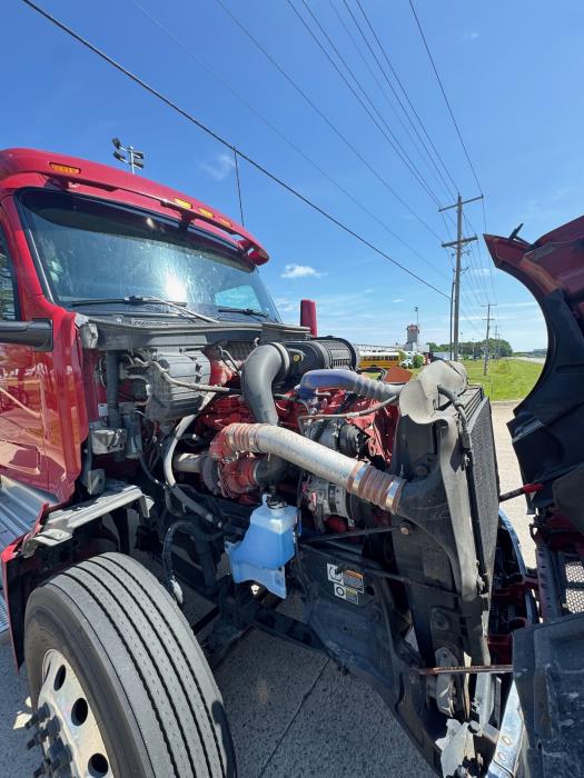 2022 Peterbilt 579-12