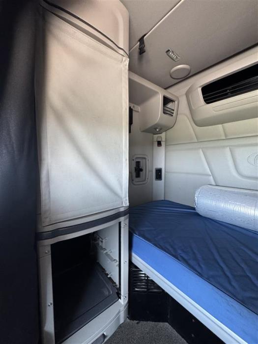 2022 Peterbilt 579-23