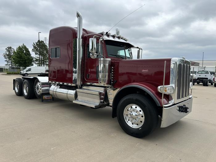 2021 Peterbilt 389-2